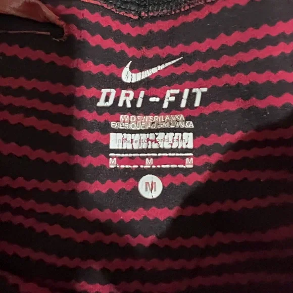 Red and black ombré Nike leggings size medium. Gently used. - Picture 5 of 7